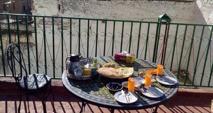 Riad Family Samnoun sunny house