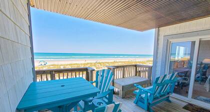 Queen's Grant A-102: Beachfront Fun & Ocean Views