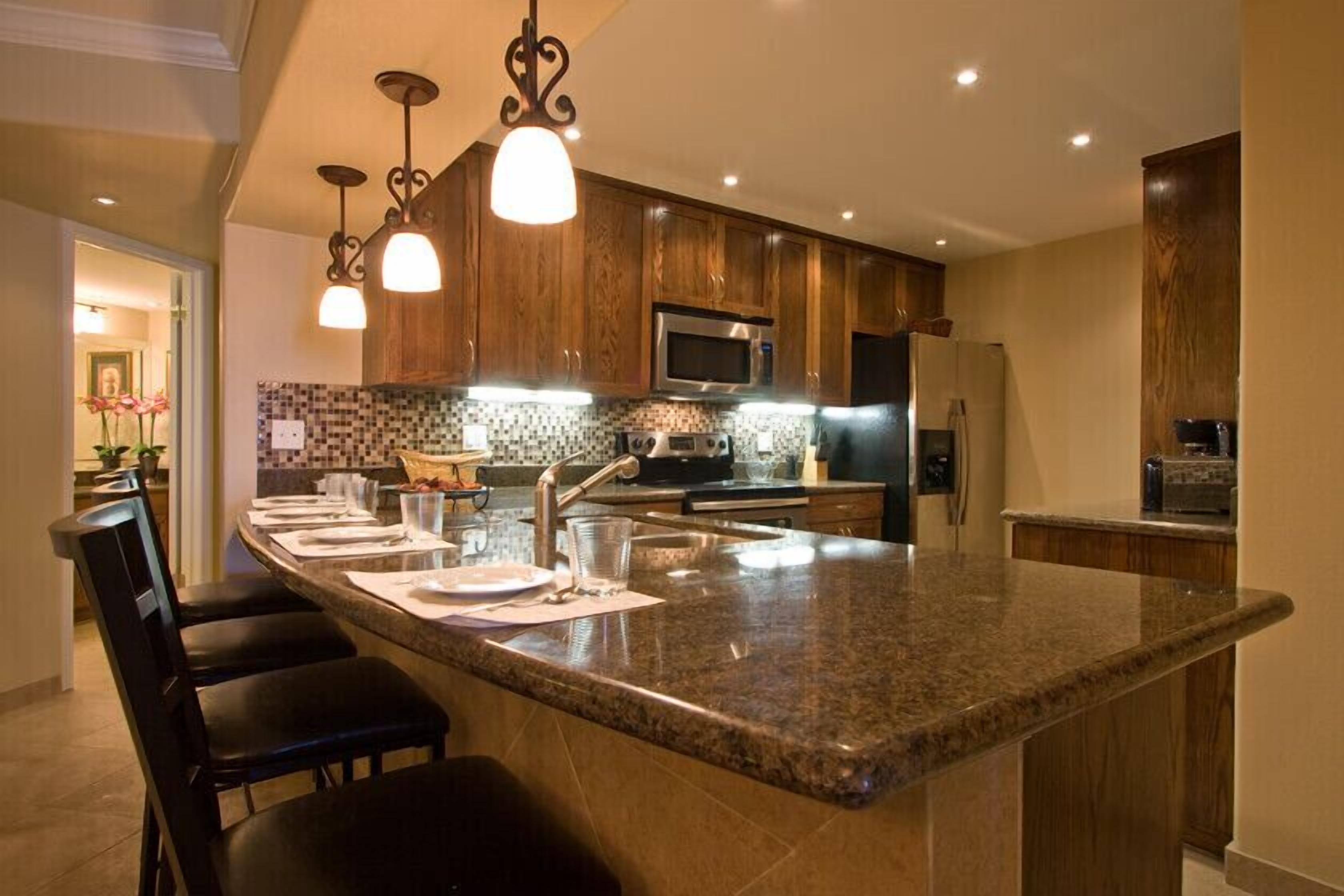 Saida IV 503 - Luxurious Condo, Oceanfront Private Balcony, Washer/Dryer, Direct Beach Access