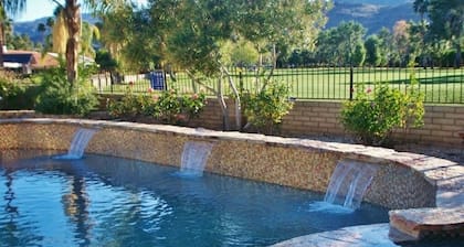 Palm Springs Golf Course Home: Private Pool & Spa!