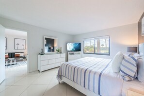 2 bedrooms, iron/ironing board, travel crib, free WiFi