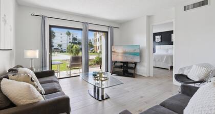 Front de mer et Reno moderne! Au niveau du sol et sur le ⛱!
