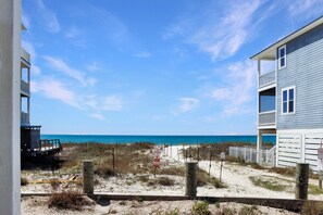 Property grounds - Gulf & Bay View, Near Tradin' Post, Easy Beach Access ~ The Chill Inn (Cape San Blas)