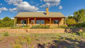 Unclassified image, 5 of 32, button - Hidden Santa Fe Gem - Nestled in Tesuque Hills! (Santa Fe)