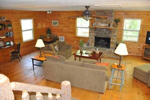 Smart-TV, peis og DVD-spiller