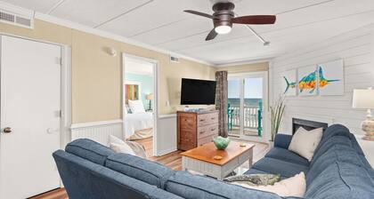 The Paisley Marlin: PierView Oceanfront Condo, Cozy Amenities and Incredible Vie