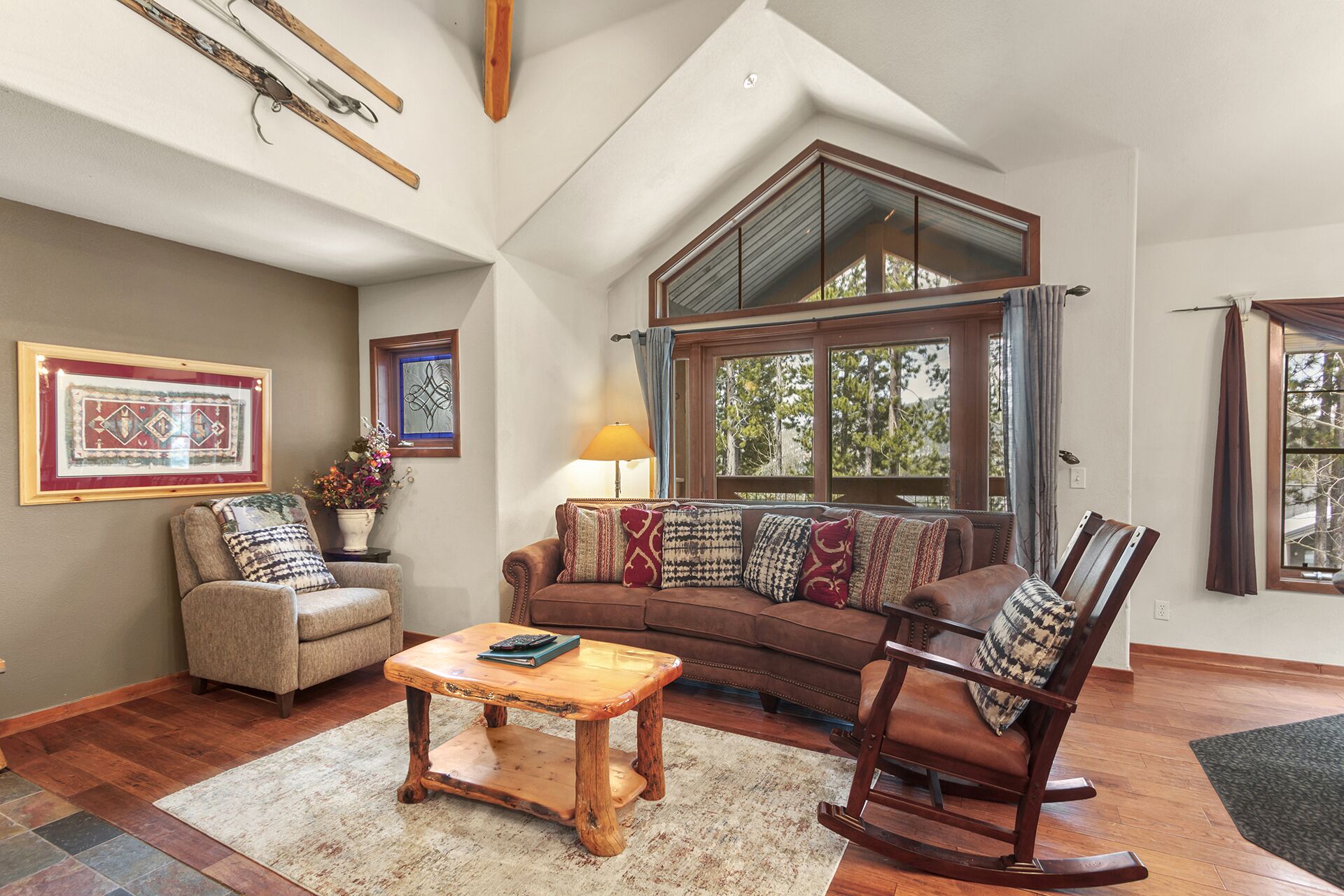 Spacious Breckenridge Townhome Near Lift, Outdoor Hot Tub, Garage Parking!