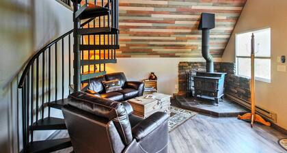 Hillside Cripple Creek Cabin w/ Hot Tub, Mtn Views