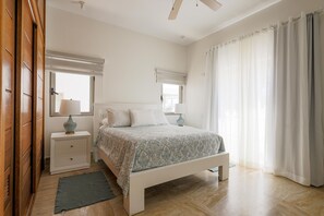 2 Schlafzimmer, Bügeleisen/Bügelbrett, Reisekinderbett, kostenloses WLAN