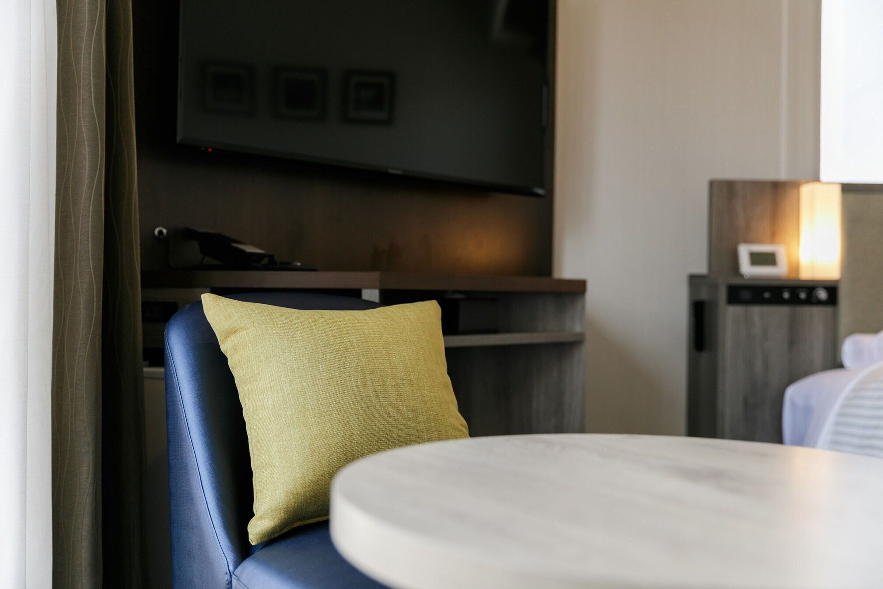 1 bedroom, down duvets, free wifi, bed sheets