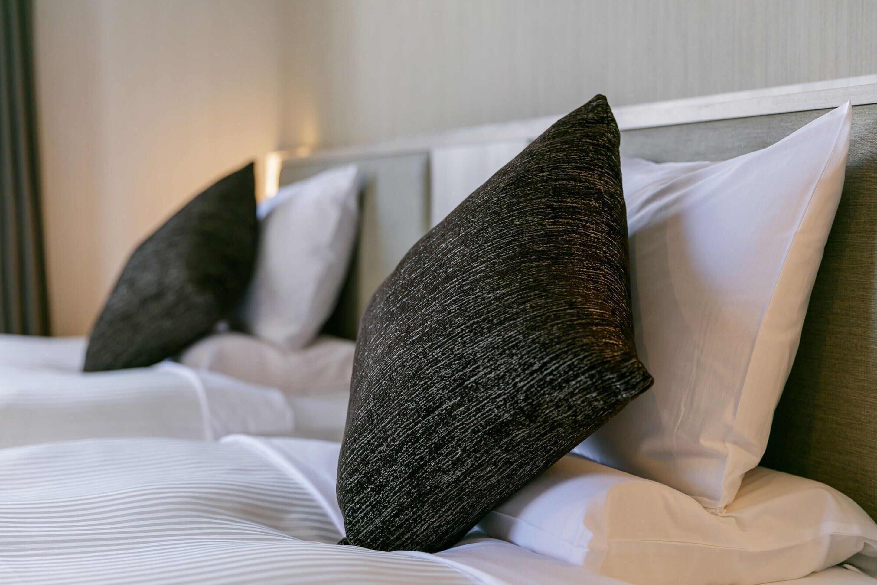 1 bedroom, down duvets, free wifi, bed sheets