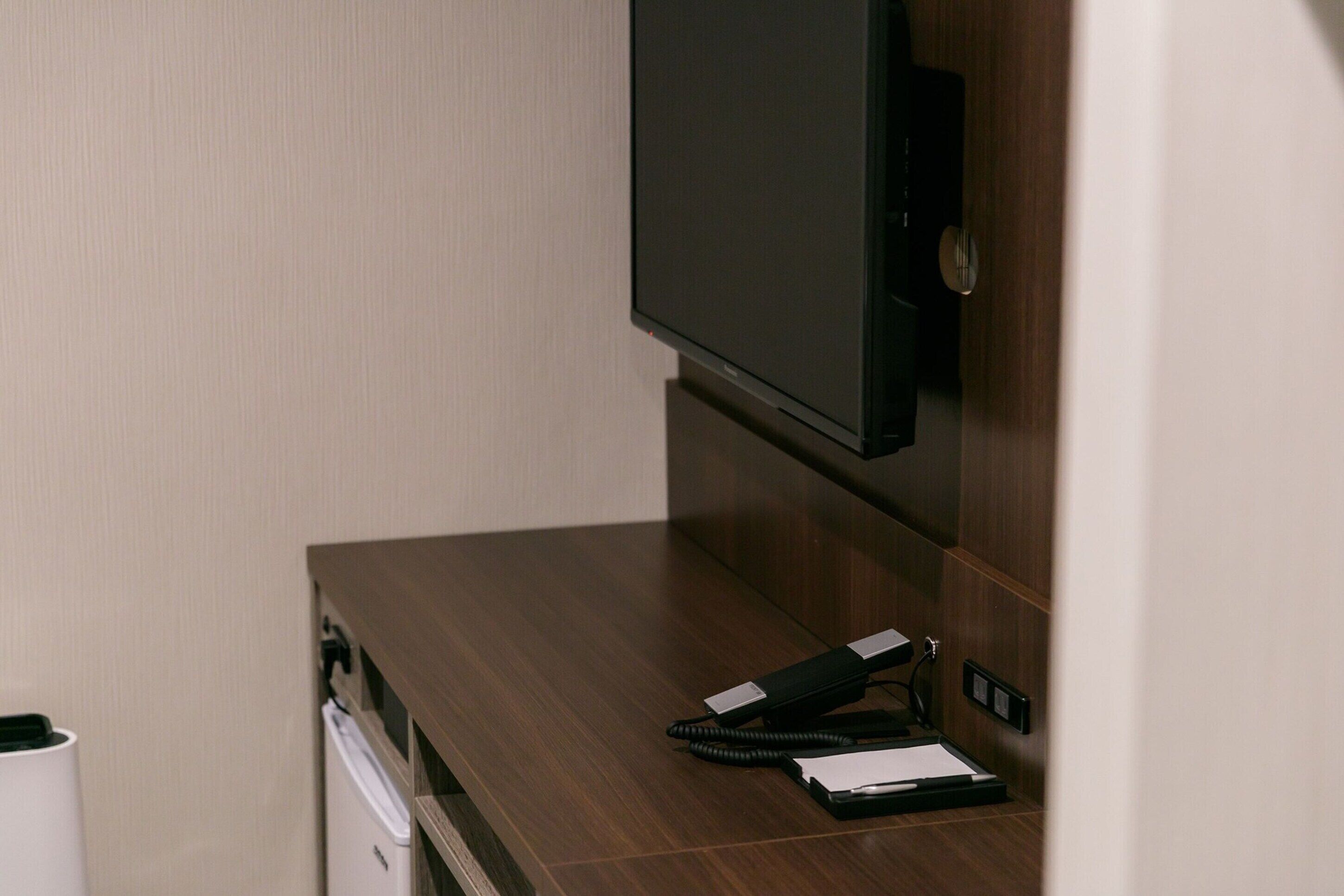 1 bedroom, down duvets, free wifi, bed sheets