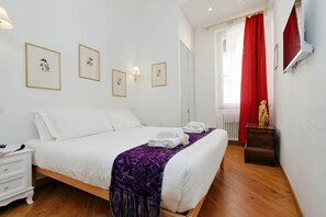 2 slaapkamers, een strijkplank/strijkijzer, gratis wifi, beddengoed