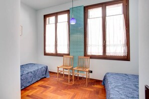 2 bedrooms, iron/ironing board, free WiFi, bed sheets - Venice, Giudecca, comfortable apartment for 7 with a magnificent view of the can (Venice)