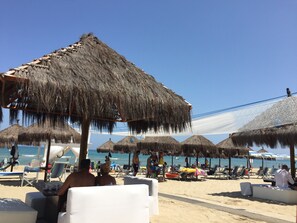 Solsenger og strandhåndklær