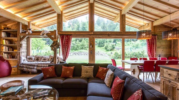 Smart TV, fireplace, video games, DVD player