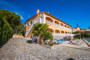 Exterior - Villa Zelda - PlusHolidays (Calpe)