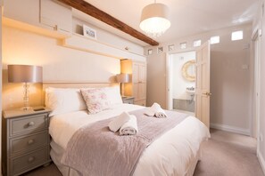 6 Schlafzimmer, Bügeleisen/Bügelbrett, Reisekinderbett, Internetzugang