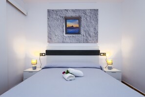 6 chambres, fer et planche à repasser, Wi-Fi gratuit, draps fournis