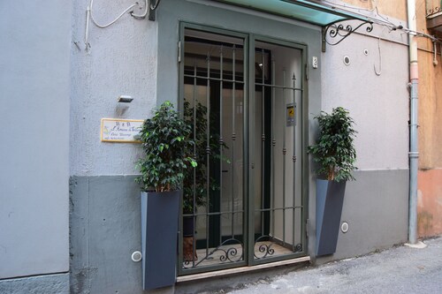 Itsenäinen asunto lähellä merta