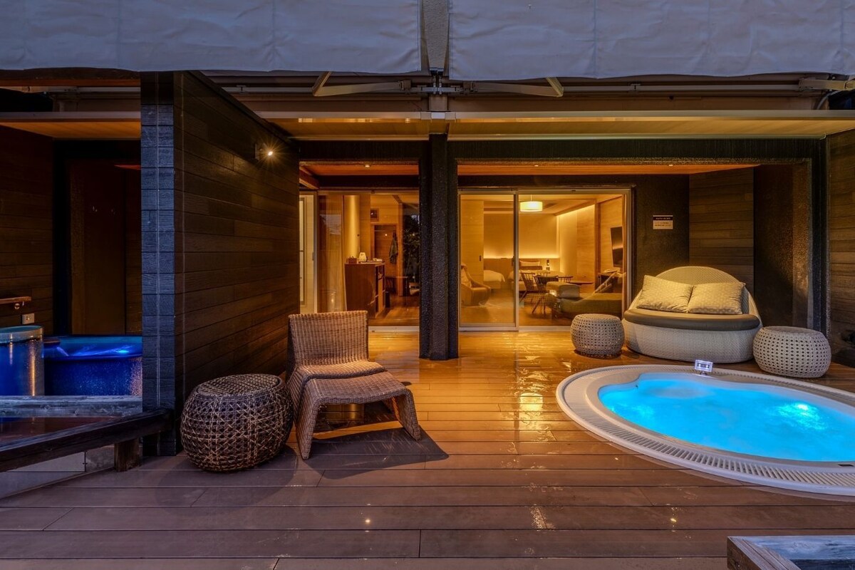 Suite Quad Room