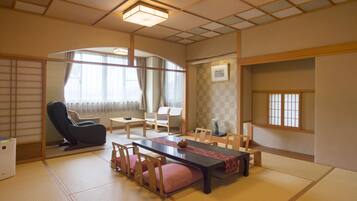 Japanese Style Suite with Fine-view Bath, Smoking | Minibar, in-room safe, desk, free WiFi