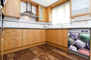 Fridge, microwave, oven, dishwasher