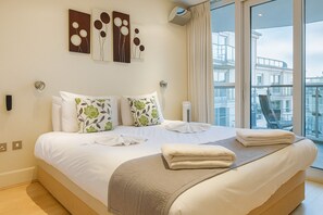 Apartamento luxo, 1 quarto | Ferros/tábuas de passar roupa, berços (sobretaxa)