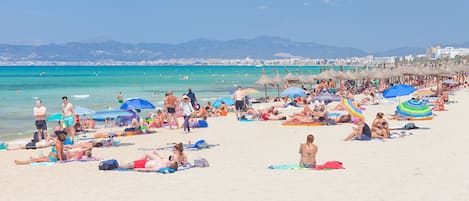 Vlak bij het strand, strandlakens