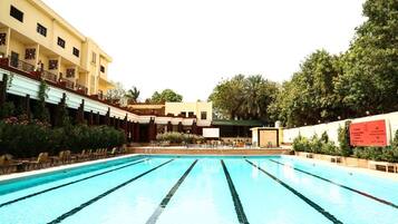 Alberca al aire libre