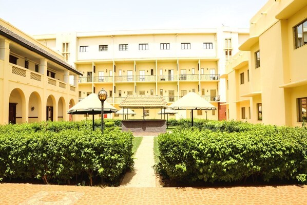 Exterior - Grand Holiday Villa Hotel And Suites Khartoum (Khartoum)