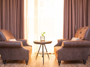 Sala de estar en el lobby