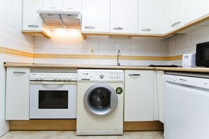 Fridge, microwave, oven, dishwasher