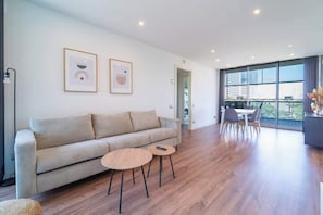 TV, DVD player, offices - Seafront luxe with terrace and pool I (Barcelona)