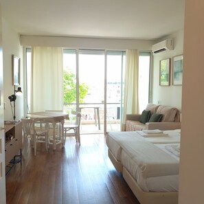 Interior - RENT4REST ESTORIL BEACHFRONT APARTMENTS - BALCONY STUDIO (Estoril)