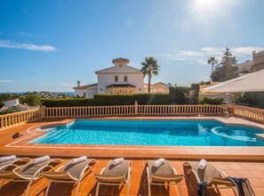 Pool - Villa Noa - PlusHolidays (Calpe)