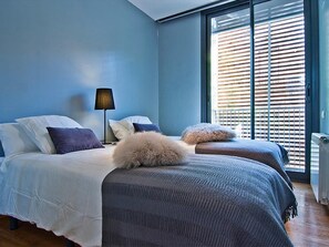 2 chambres, fer et planche à repasser, lit parapluie, Wi-Fi gratuit