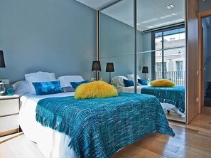 2 makuuhuonetta, silitysrauta/-lauta, vauvan matkasänky, ilmainen Wi-Fi