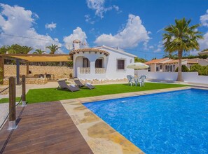 Pool - Villa Neus - PlusHolidays (Calpe)