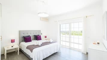 5 Schlafzimmer, Zimmersafe, Bügeleisen/Bügelbrett, kostenloses WLAN