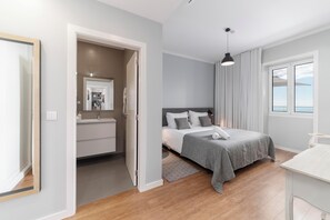 3 Schlafzimmer, Bügeleisen/Bügelbrett, WLAN, Bettwäsche