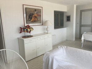 4 bedrooms, in-room safe, iron/ironing board, travel cot