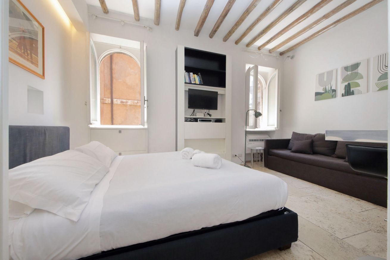 1 chambre, fer et planche à repasser, Wi-Fi gratuit, draps fournis