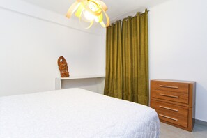 4 habitaciones, tabla de planchar con plancha y wifi gratis