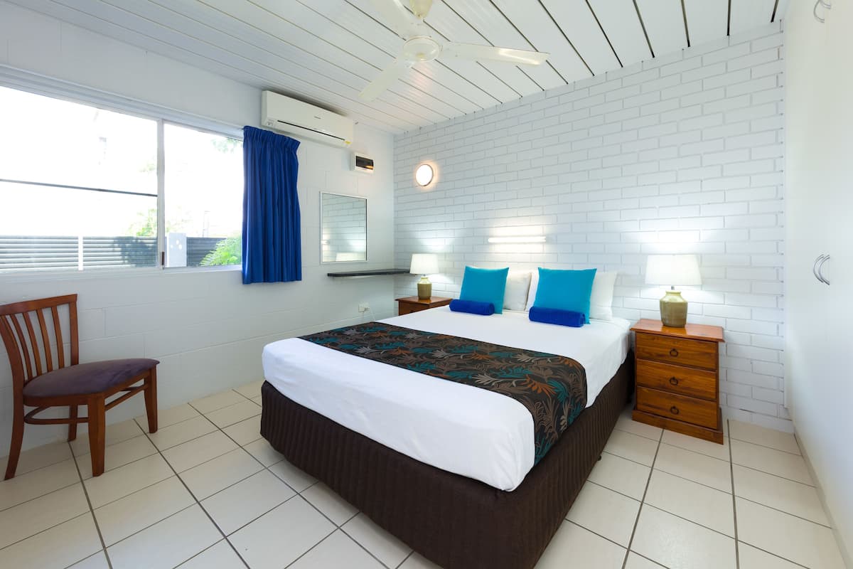 1 quarto, roupa de cama