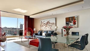 Apartment, 2 Schlafzimmer | Wohnbereich