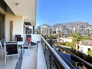 ลานระเบียง/นอกชาน