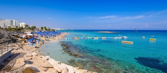 Sunset Villa - Charming Protaras Centre Getaway