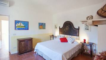 6 camere, ferro/asse da stiro, accesso a Internet, lenzuola