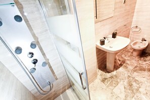 Shower, towels